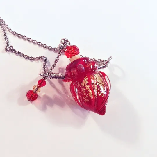 Twisting, rot, Aroma-Schmuck Halskette online kaufen
